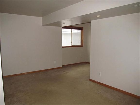 5th image of 5667 Railroad Blvd