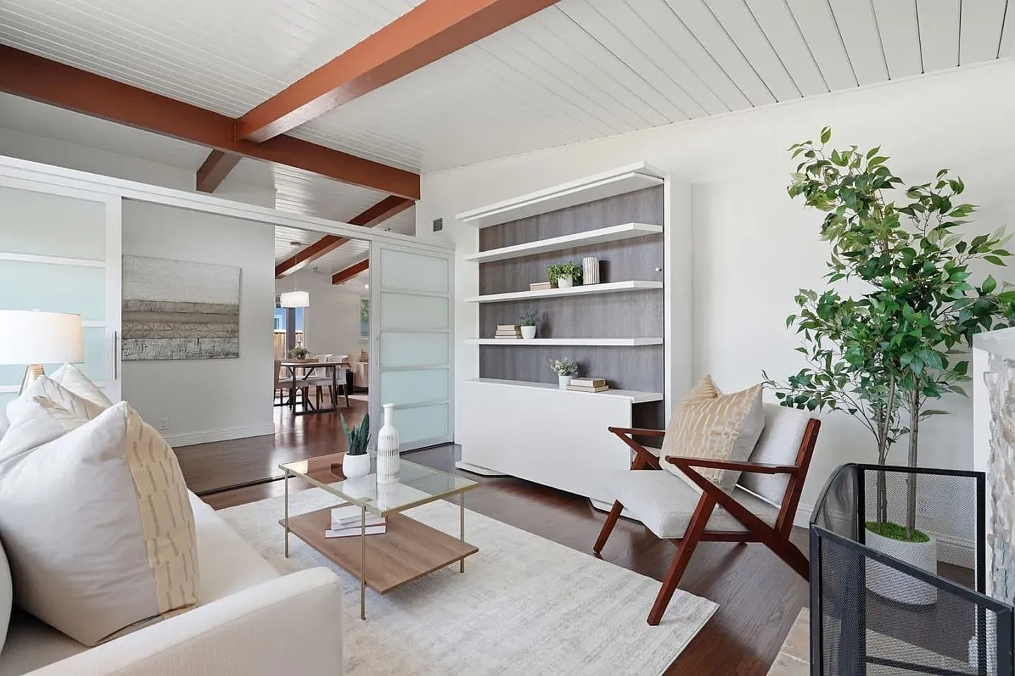 3 bed, 1600 sqft, $6,000 — Photo 3