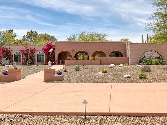 2nd image of 3575 N Pantano Rd