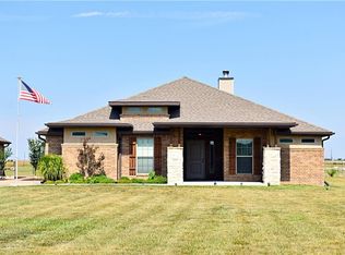 175 Deer Creek Ct, Pittsburg, KS 66762