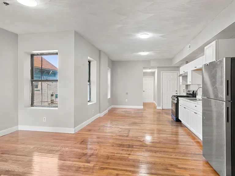 179-185 Chestnut Street — Photo 1