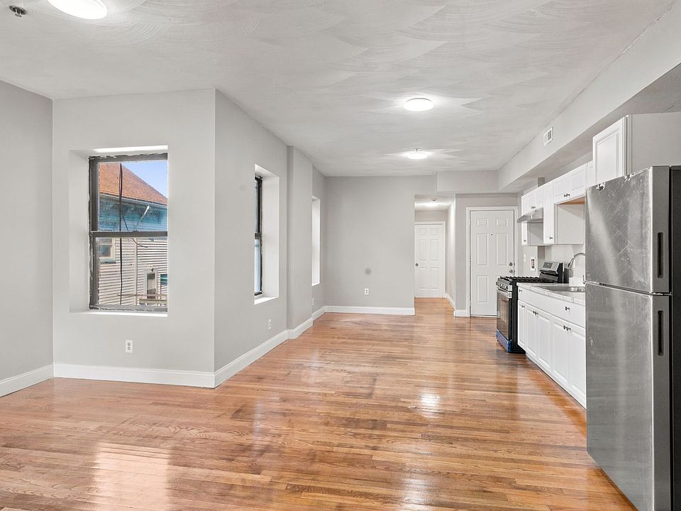 1st image of 179-185 Chestnut St #183-2L