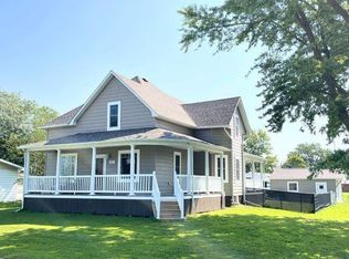 403 Dewey Ave, Donnellson, IA 52625