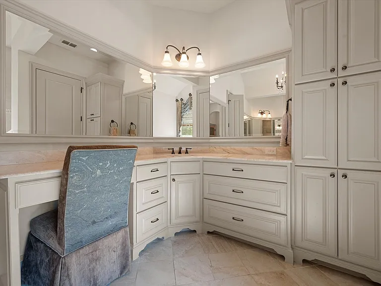 7947 Chartwell Ln — Photo 7