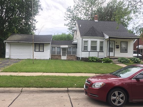 3rd image of 20476 Washtenaw St