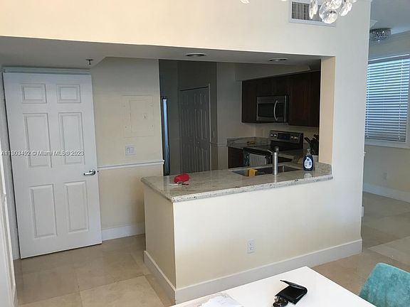 2nd image of 3255 NE 184th St APT 12316