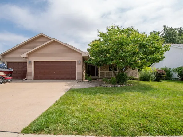 1700 Woodstock St, Oshkosh, WI 54904