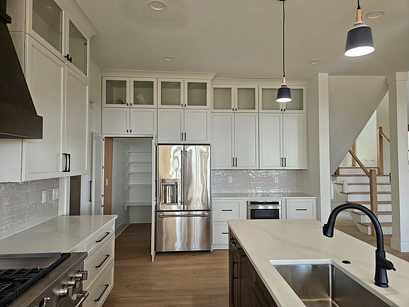 5th image of 1713 Sand Hill Dr