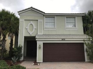 9075 Dupont Pl, Wellington, FL 33414