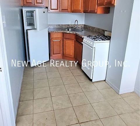 4th image of 506 S 41st St #4F