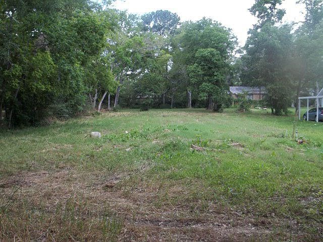 1st image of 908 E Laurel Ave