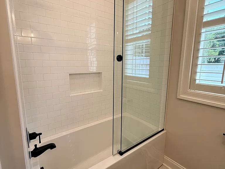 102 Orchard Park Ave — Photo 33