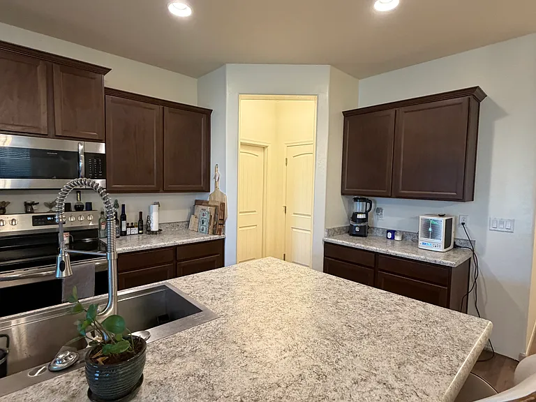 17621 W Daley Ln — Photo 25