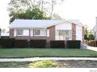 225 Arcola St, Garden City, MI 48135