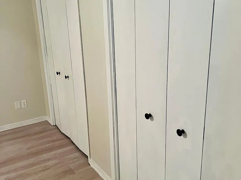 MB closets