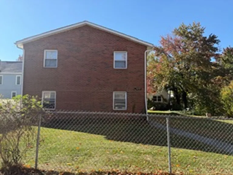 2637 Adams Ave — Photo 3