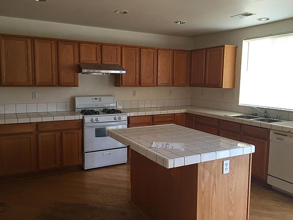 5th image of 4045 E West S Woods Blvd