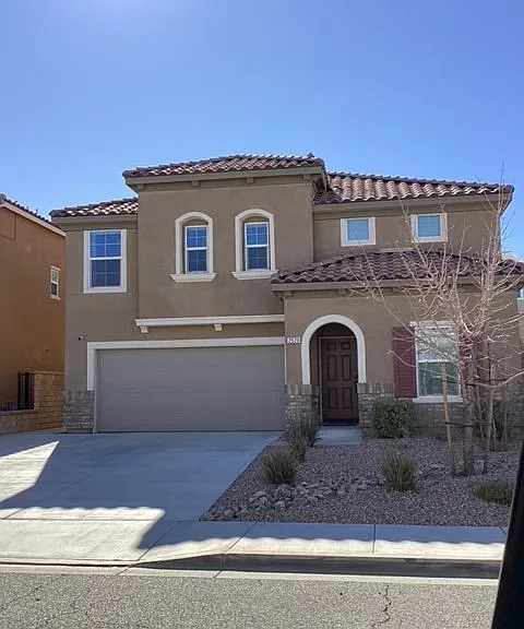 2520 Mulberry Ln — Photo 1