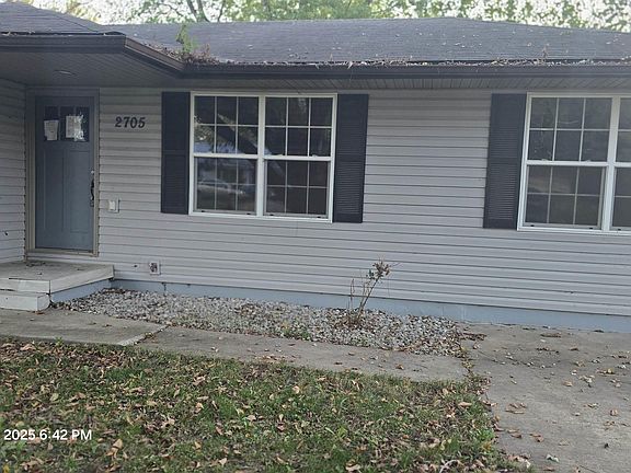 2nd image of 2705 Rosebud Cir