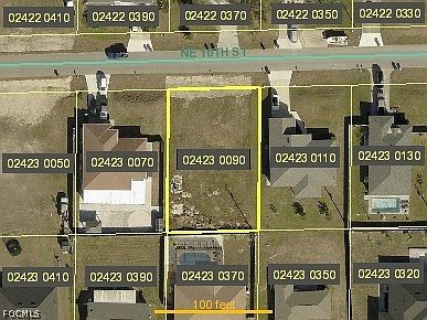 1st image of 318 NE 10th St