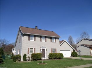 256 Kent Cir NE, New Philadelphia, OH 44663