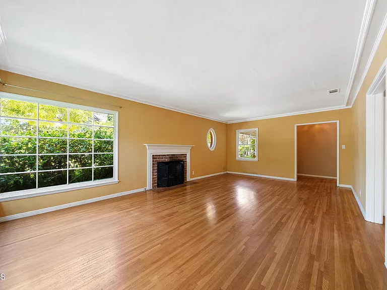 2335 Lorain Rd — Photo 20
