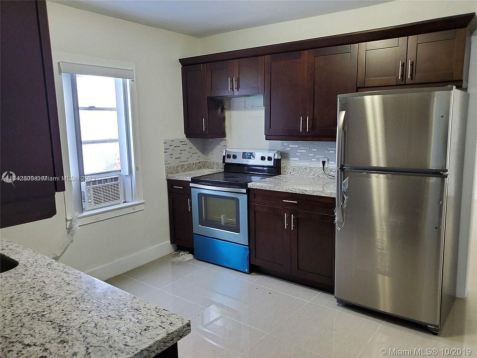 1st image of 701 Columbus Pkwy #709