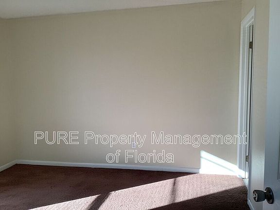 5th image of 2985 SE 55th Ave APT A