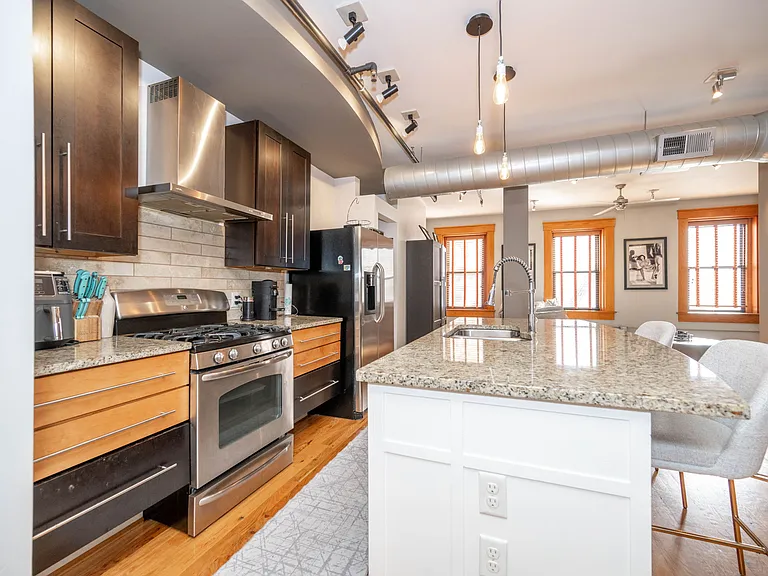 1417 Main St #5 — Photo 18