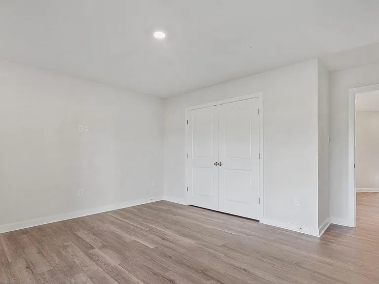 16502 Green Glade Dr — Photo 30