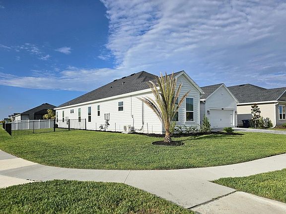 4th image of 73 Oaklawn Ct