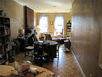 Rented by R New York