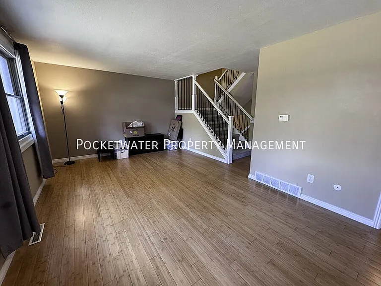 1827 Quail St #5 — Photo 3