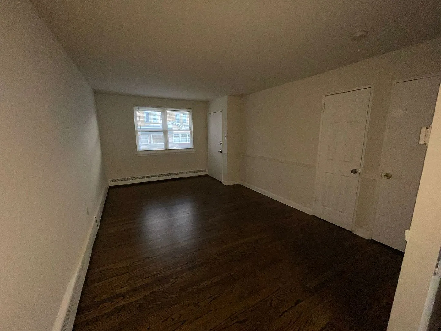1 Bed 1 Bath 1st Floor Apartment With Finished Basement — Photo 3