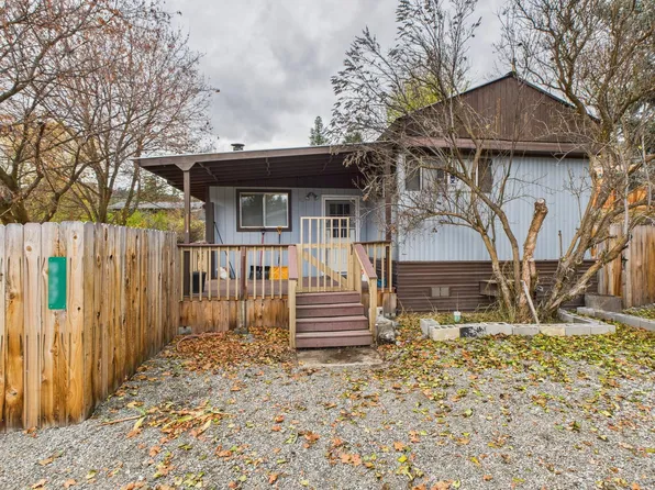 927 Hesse Blvd, Republic, WA 99166