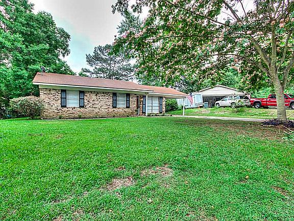 4th image of 9329 Savanna Dr