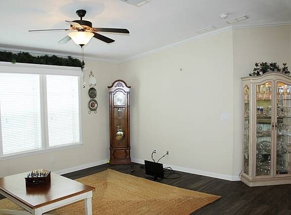 4th image of 53 Luana Ct