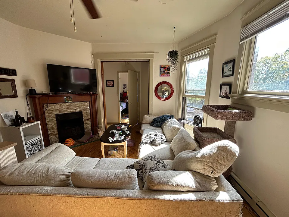 125 E Gorham St #101