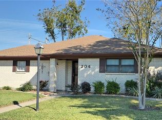 206 Buckingham St, Victoria, TX 77904