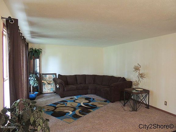 4th image of 5916 Crestmoor Dr SE