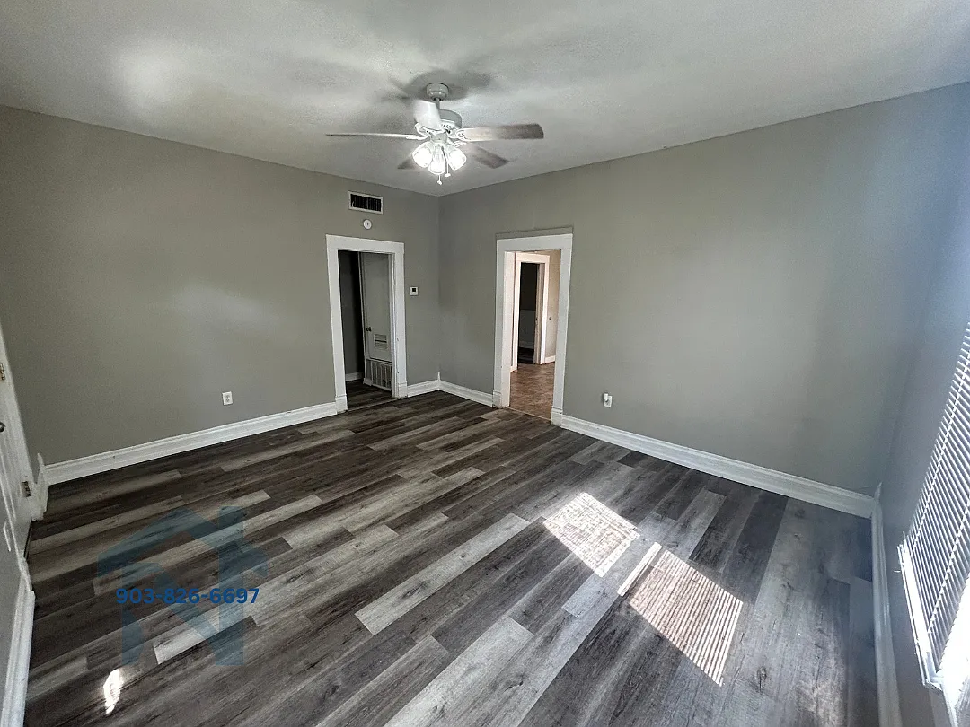 3112 Locust Street - 1 — Photo 4