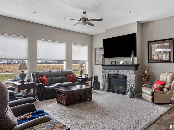 3rd image of 1440 Olde Brandy Ln