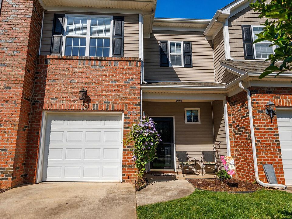 1st image of 615 Oakfield Trl