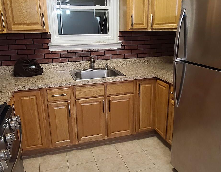 1st image of 1524 Robertson Pl Floor 2