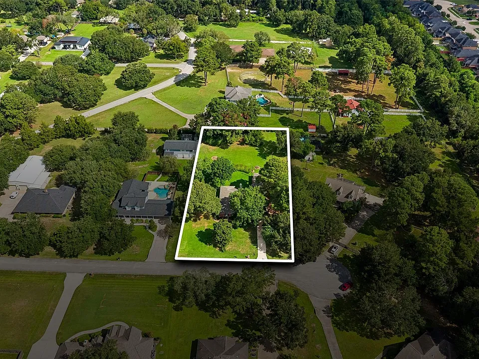 17010 Cypress Knee Dr