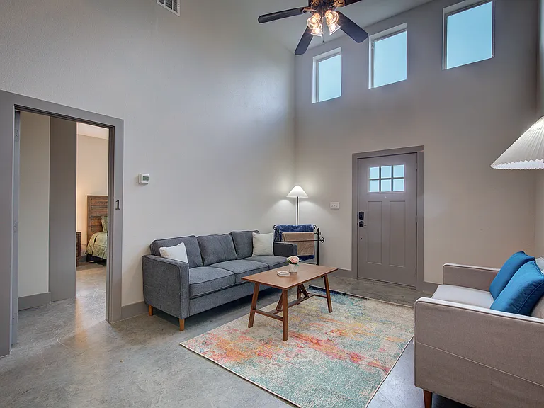 604 Maple St #2 — Photo 40
