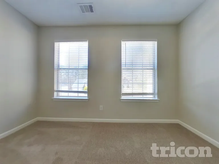 5873 Cobalt Dr — Photo 13