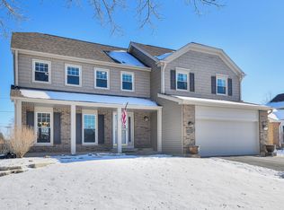 1N315 Tamarack Dr, Winfield, IL 60190