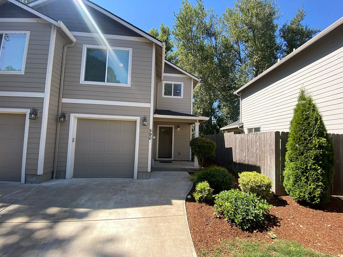 Coming Soon!! 3 Bedroom Duplex! — Photo 2