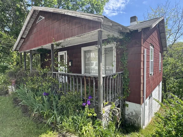 105 Hull St, Beckley, WV 25801